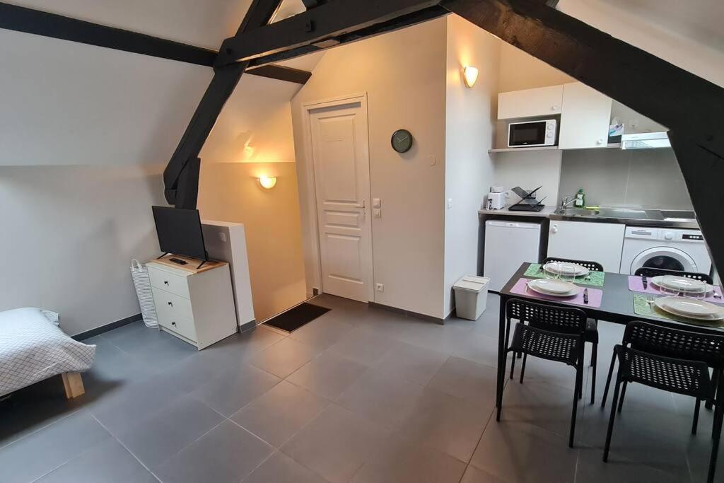 Ilot Secret Apartment *